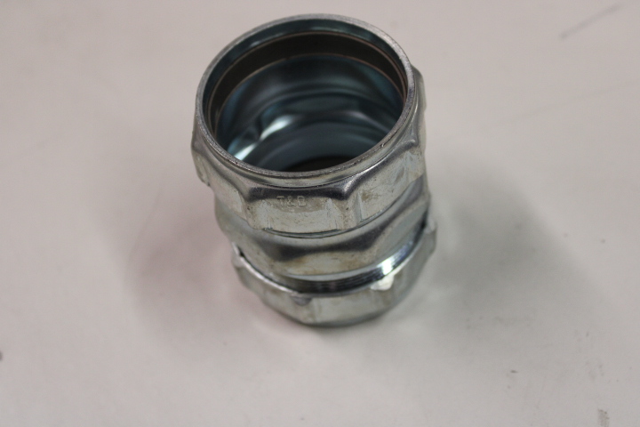 5620 Thomas & Betts EMT Conduit Fittings