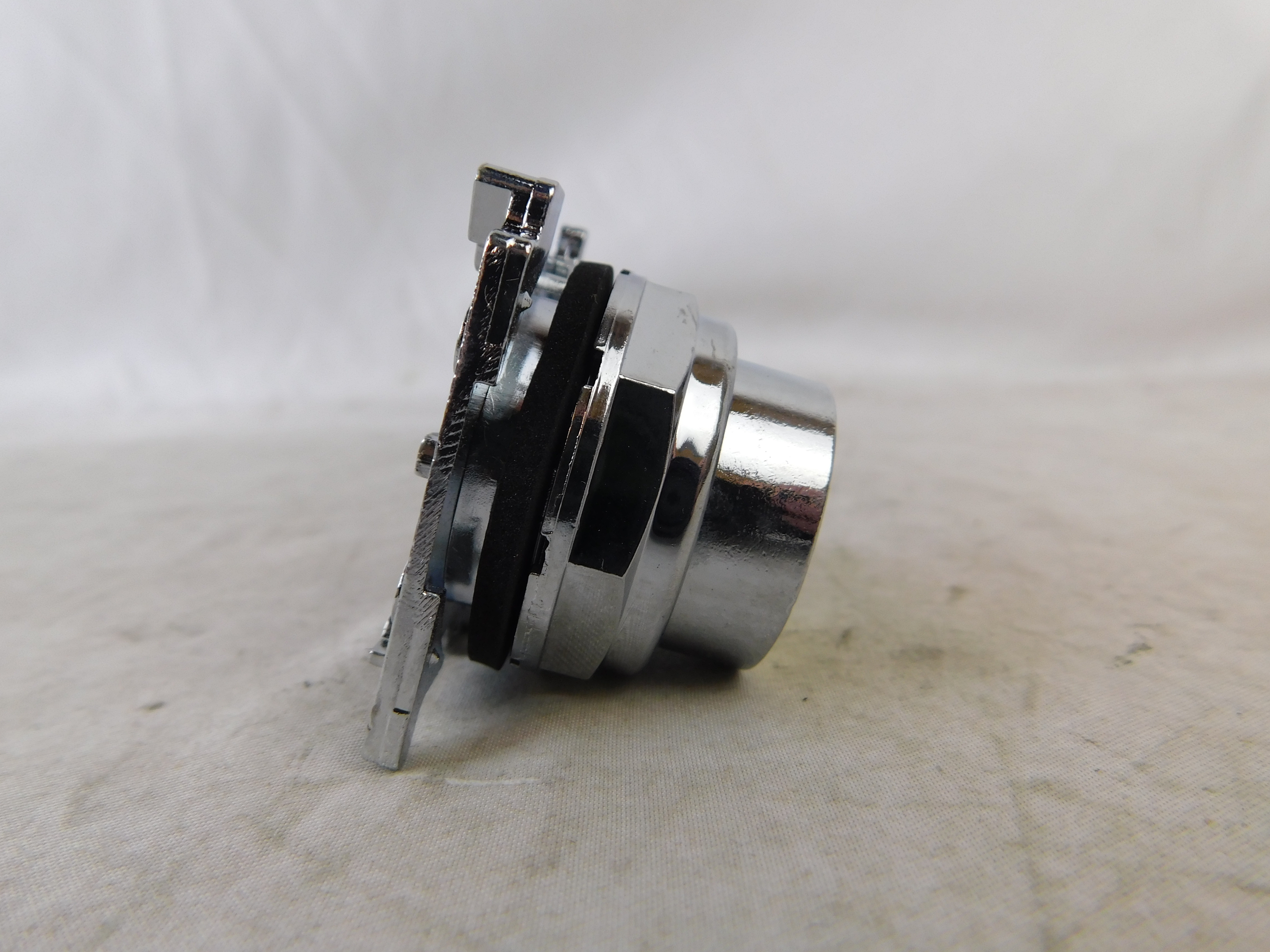 10250T104 Eaton Pushbuttons