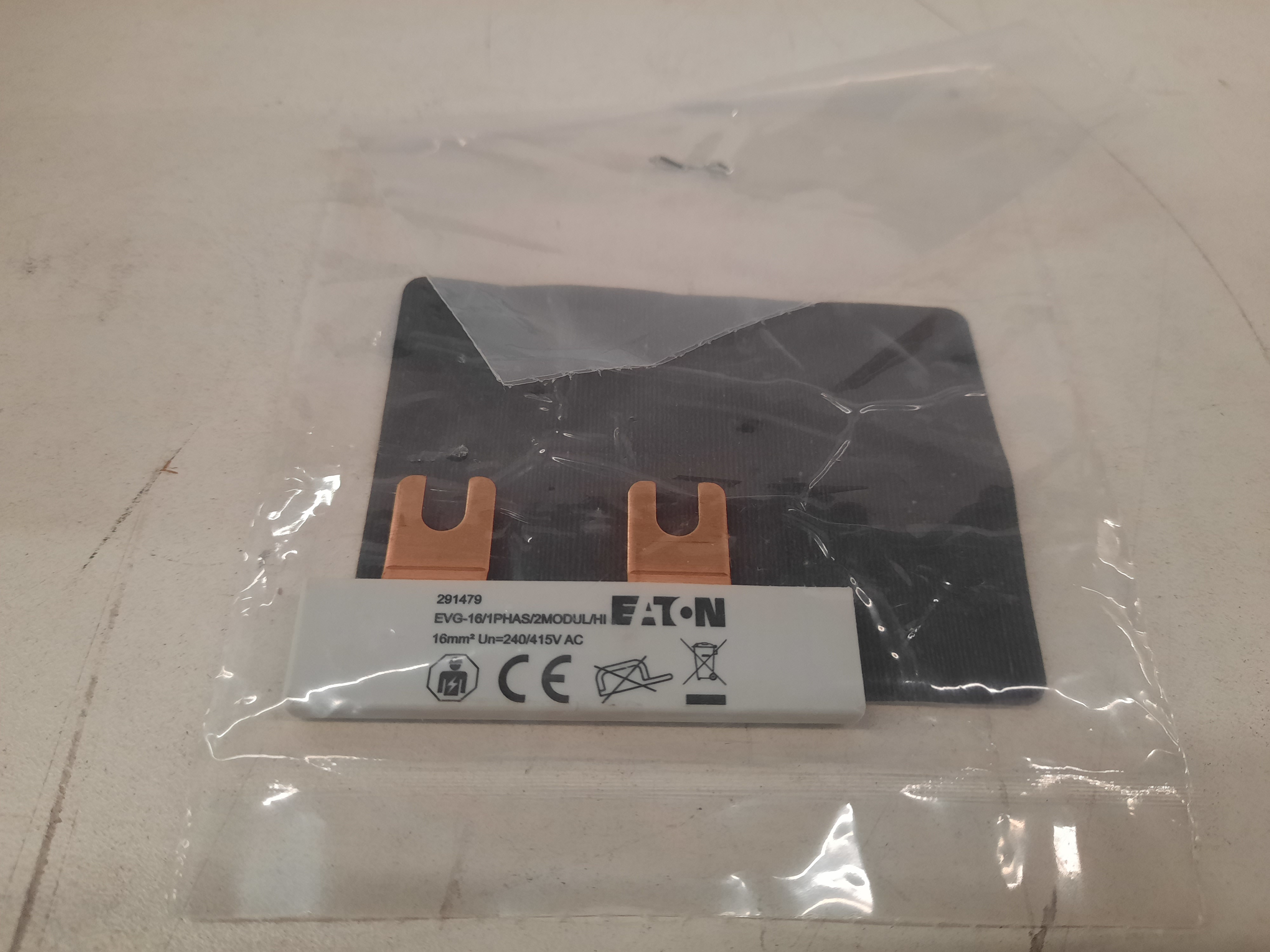 291479 Eaton Bus Plugs and Busway