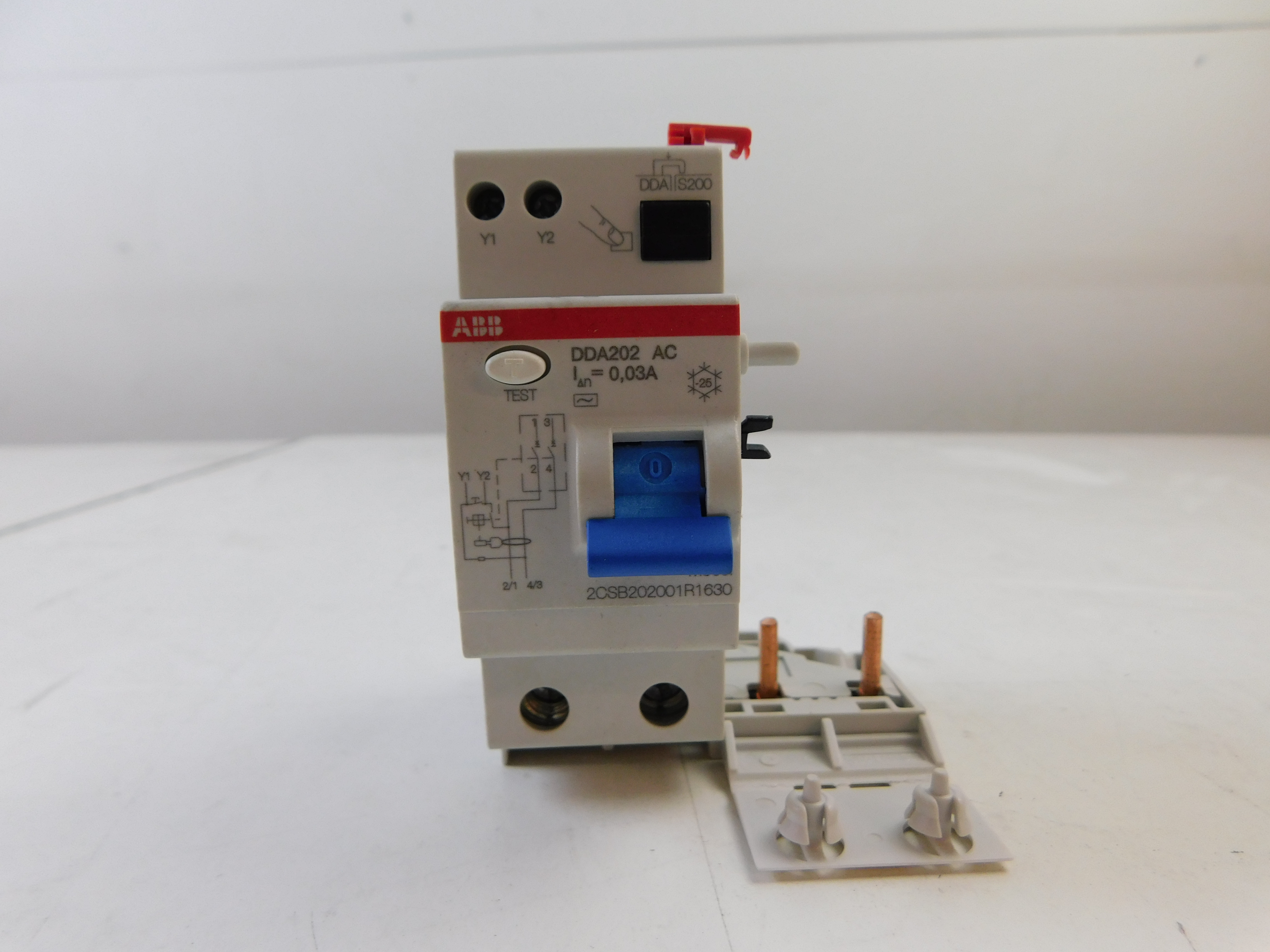 2CSB202001R1630 Abb Miniature Circuit Breakers (MCBs)