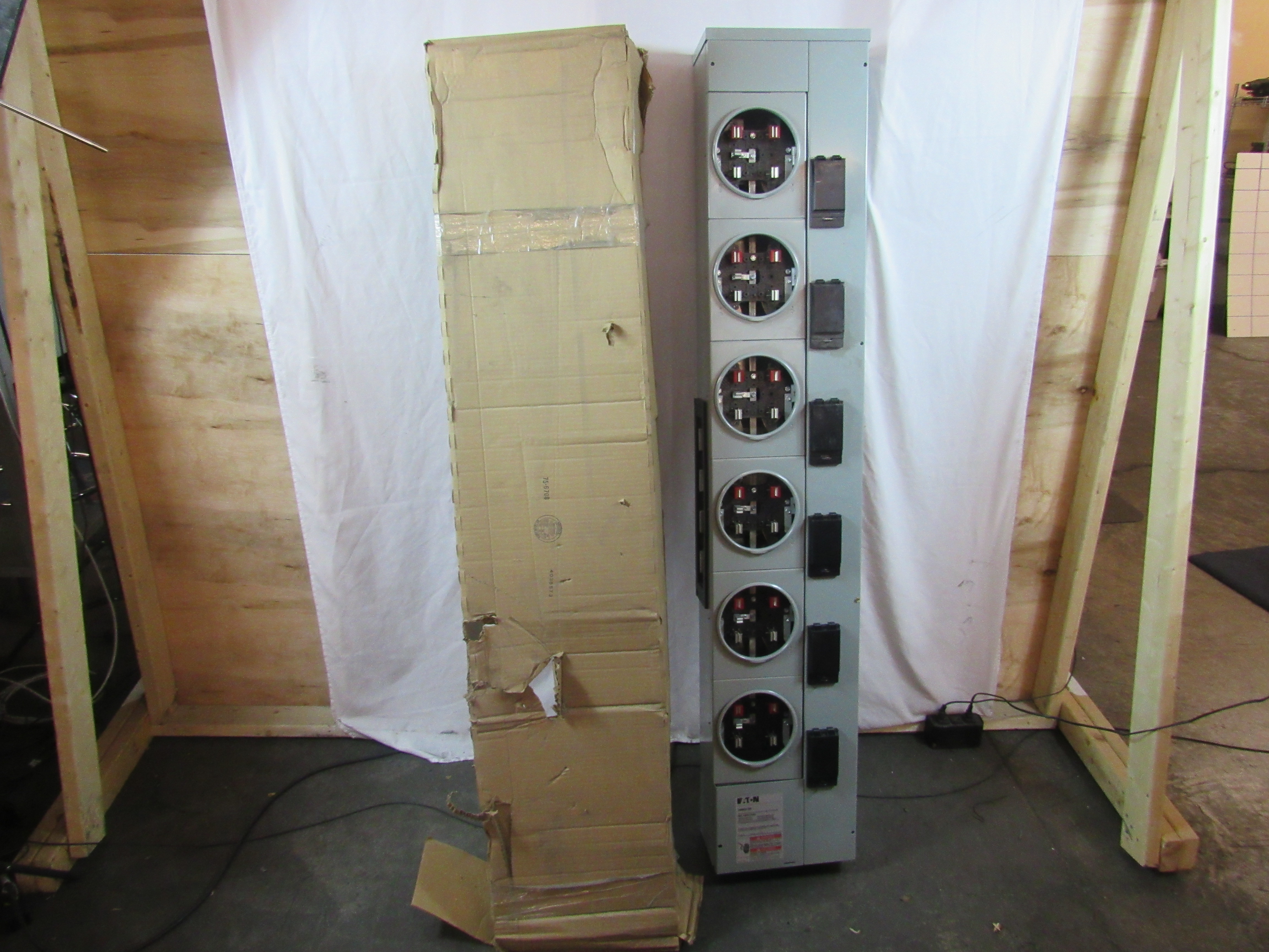 3MM612R Eaton Meter Sockets