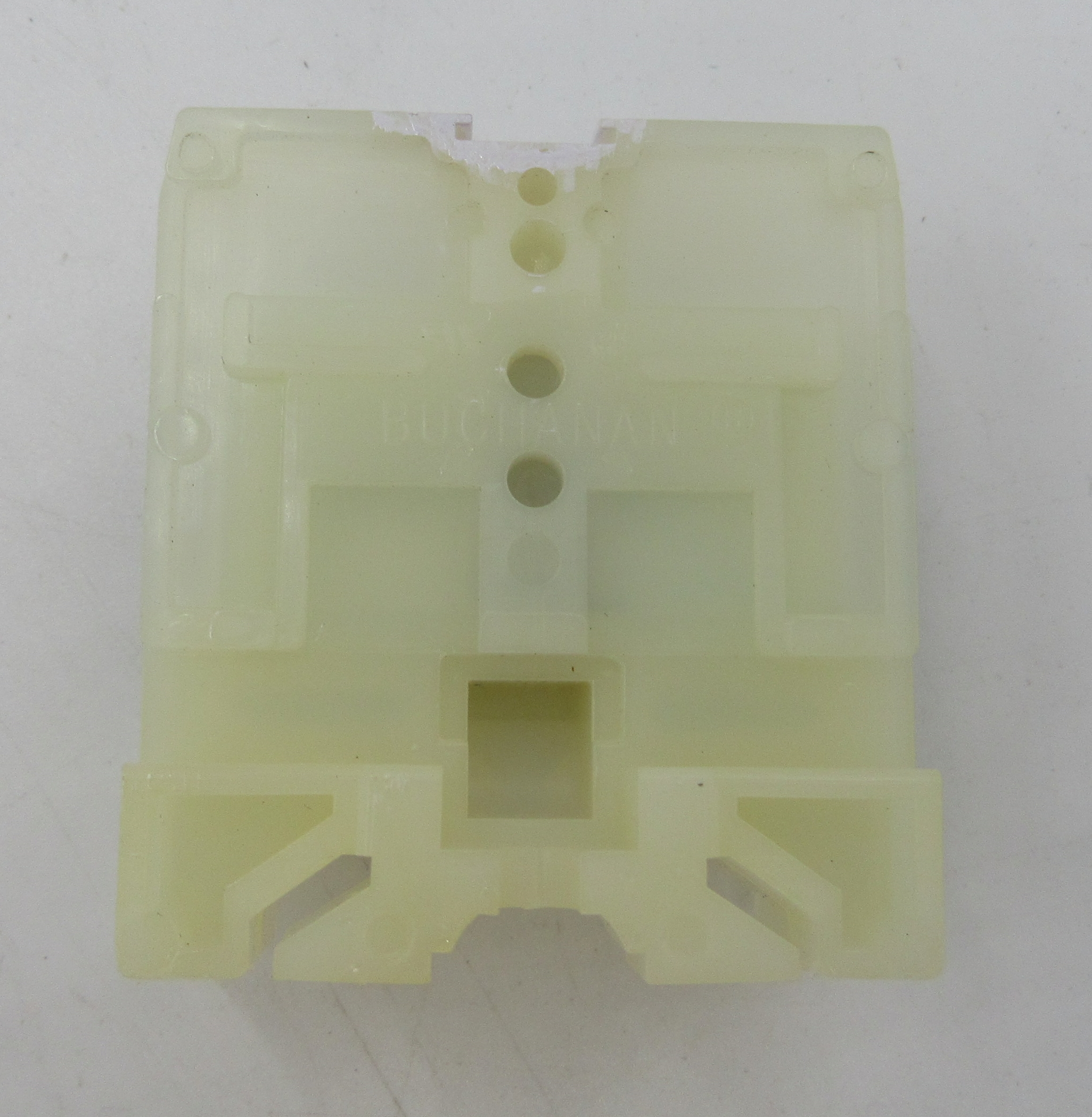 824 Buchanan Terminal Blocks