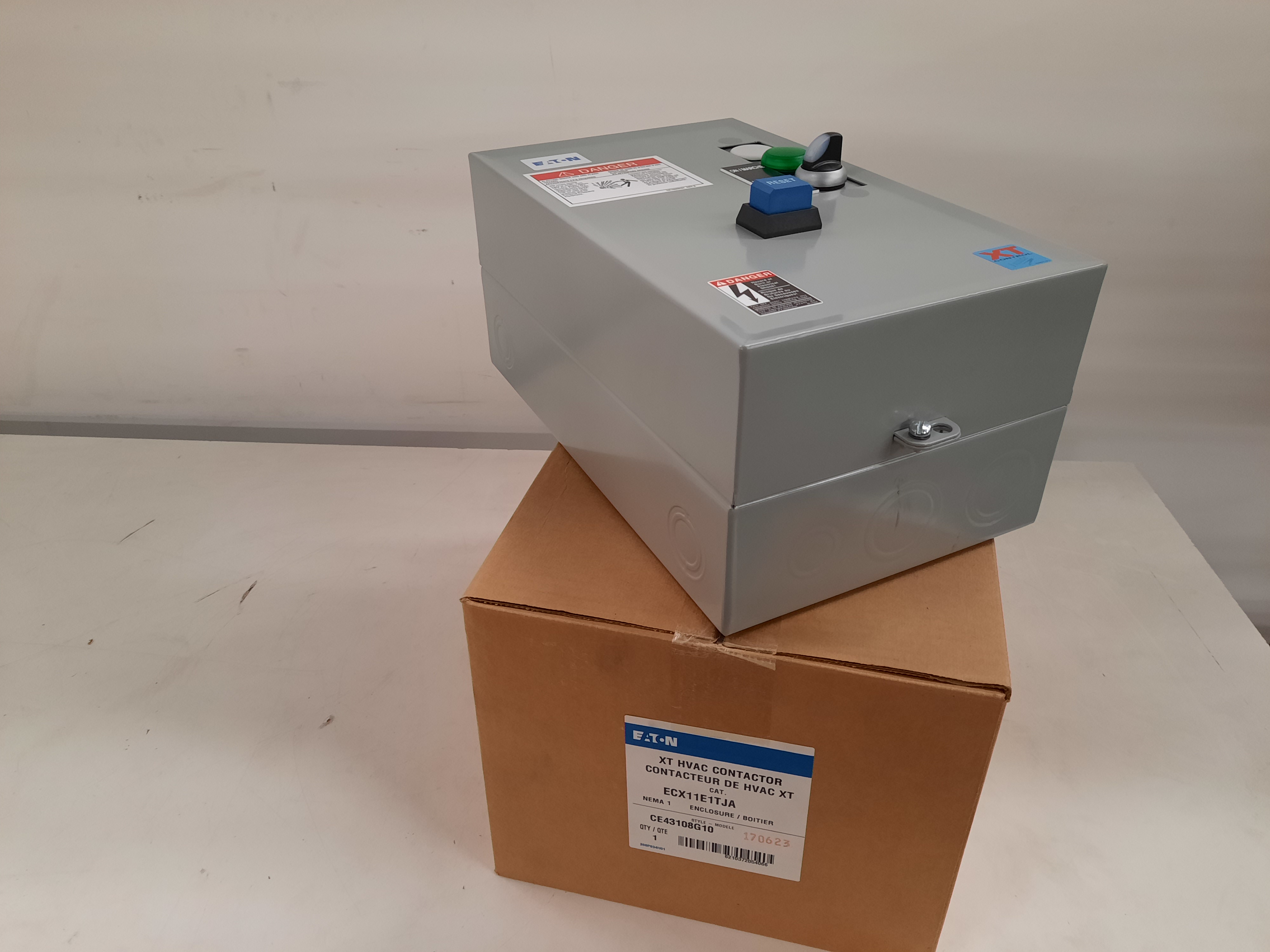 ECX11E1TJA Eaton Enclosed Contactors