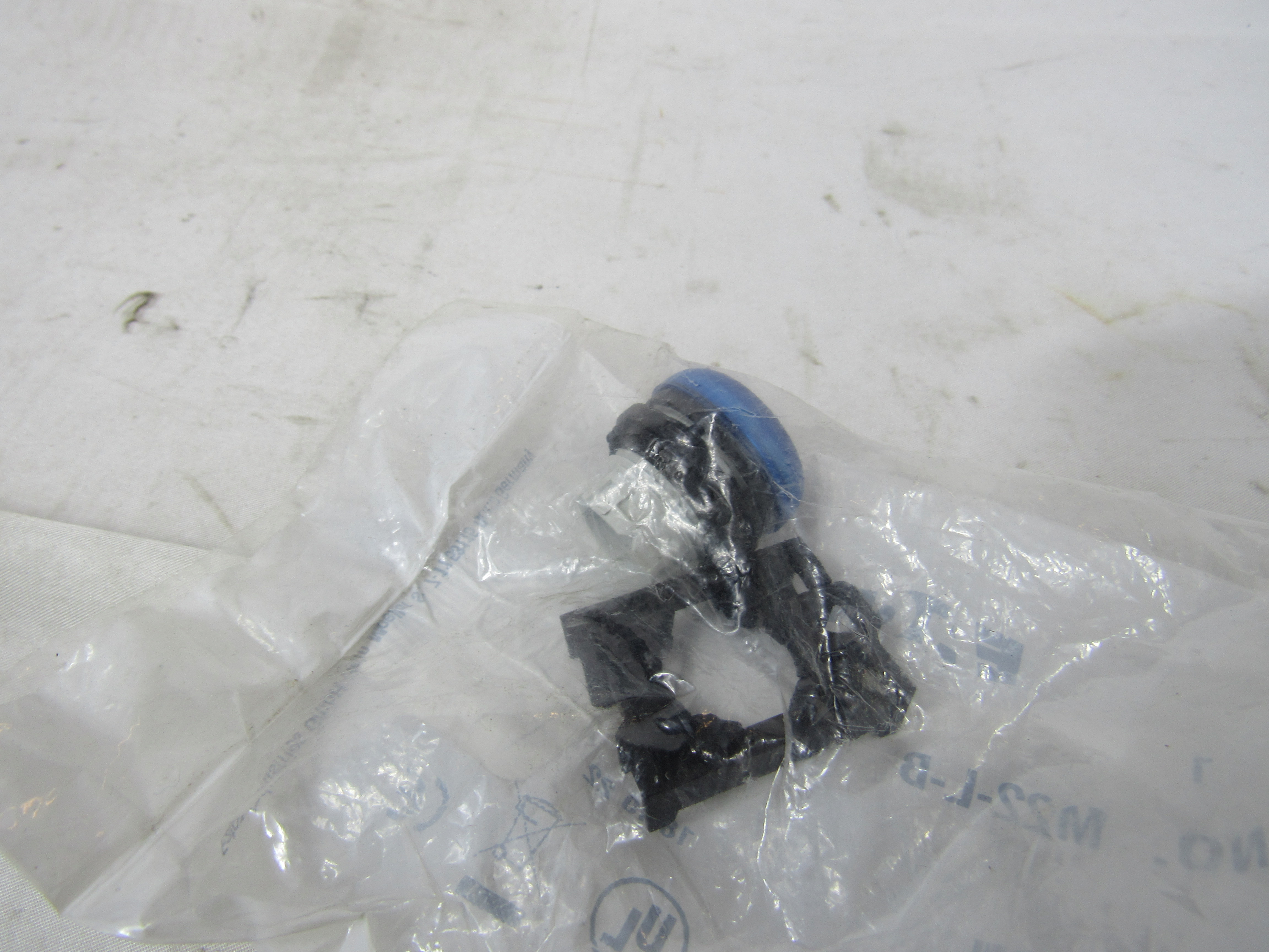 M22-L-B Eaton Occupancy Switches