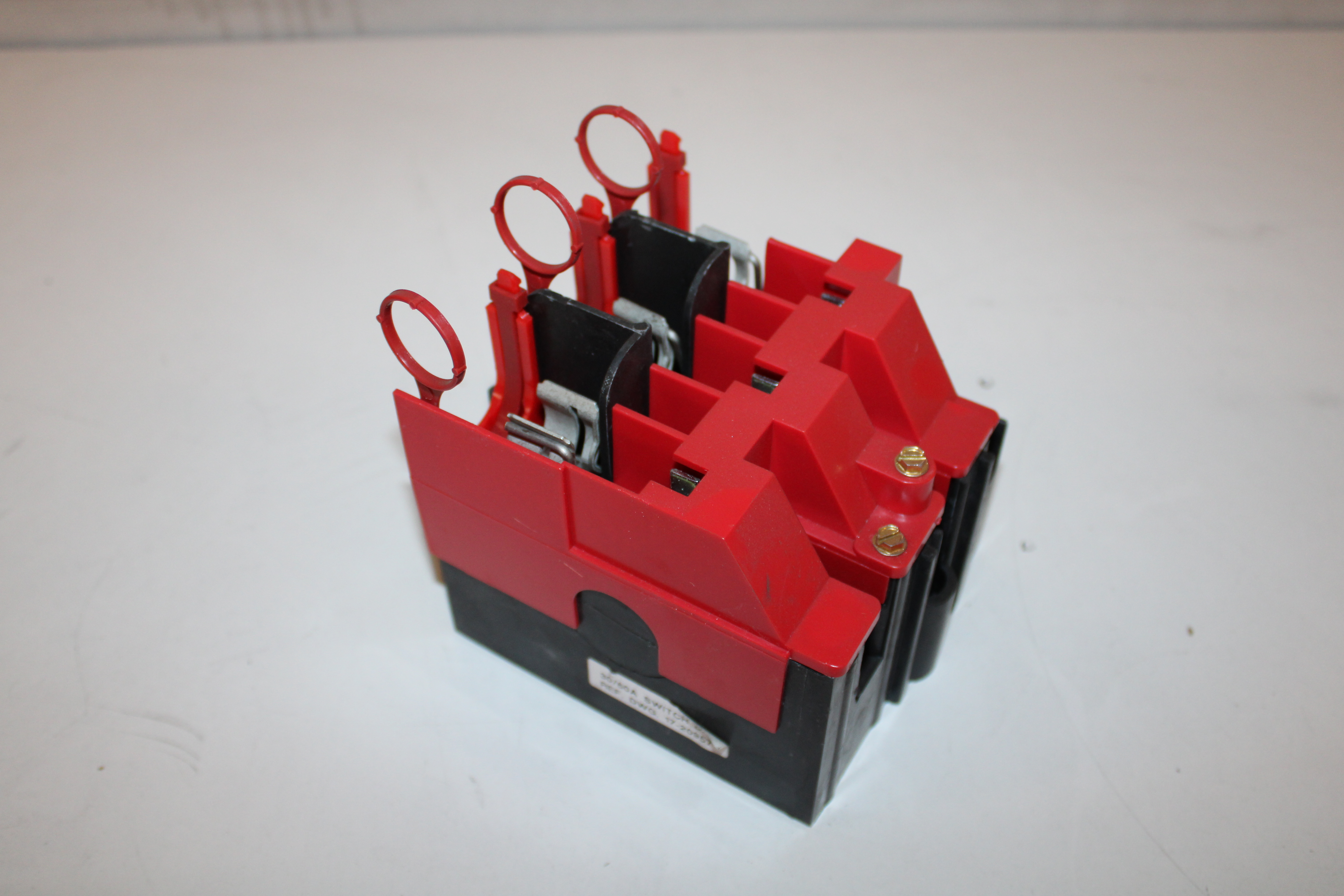 17-20957 Eaton Disconnect Switches