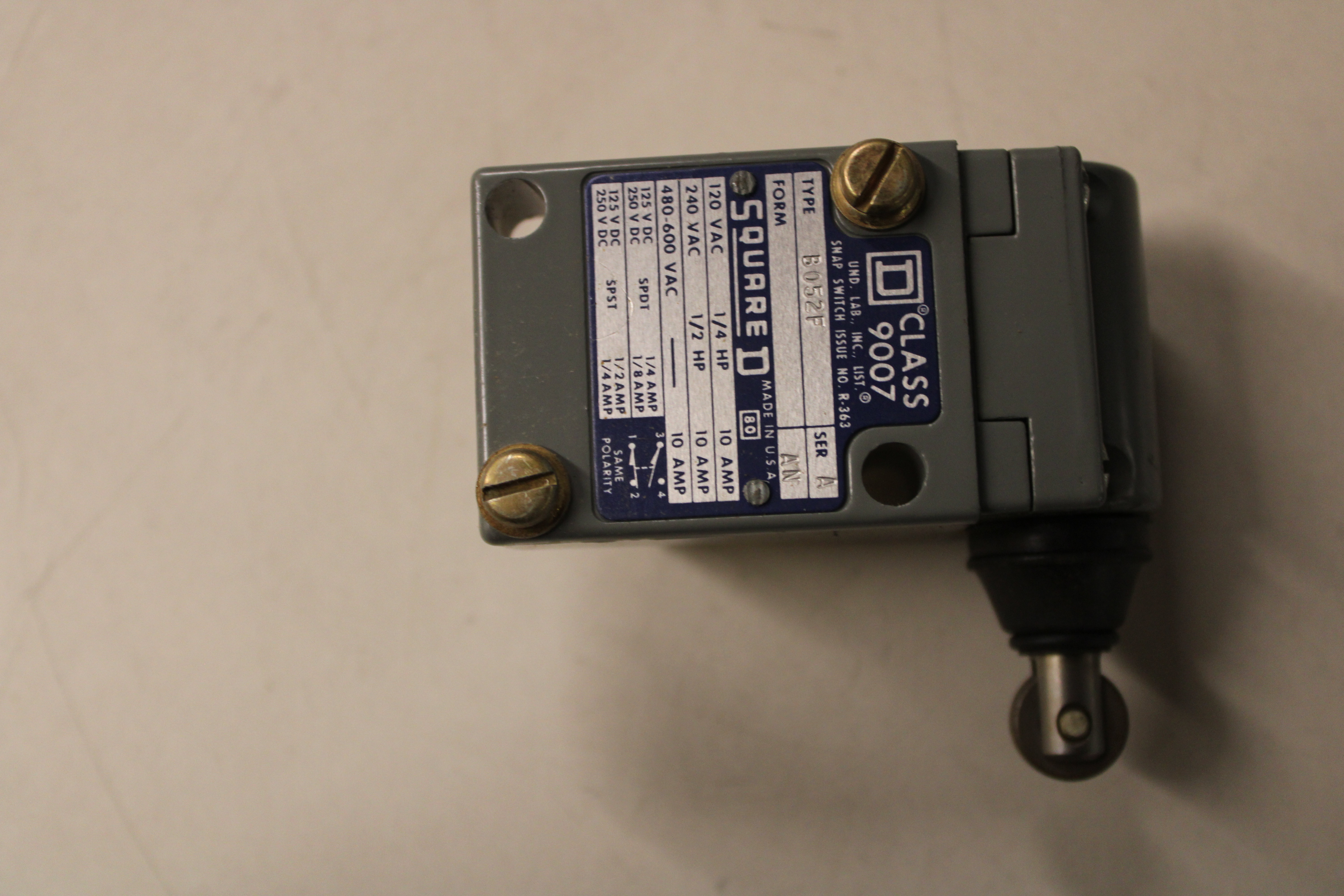 9007B052F Square D Limit Switches