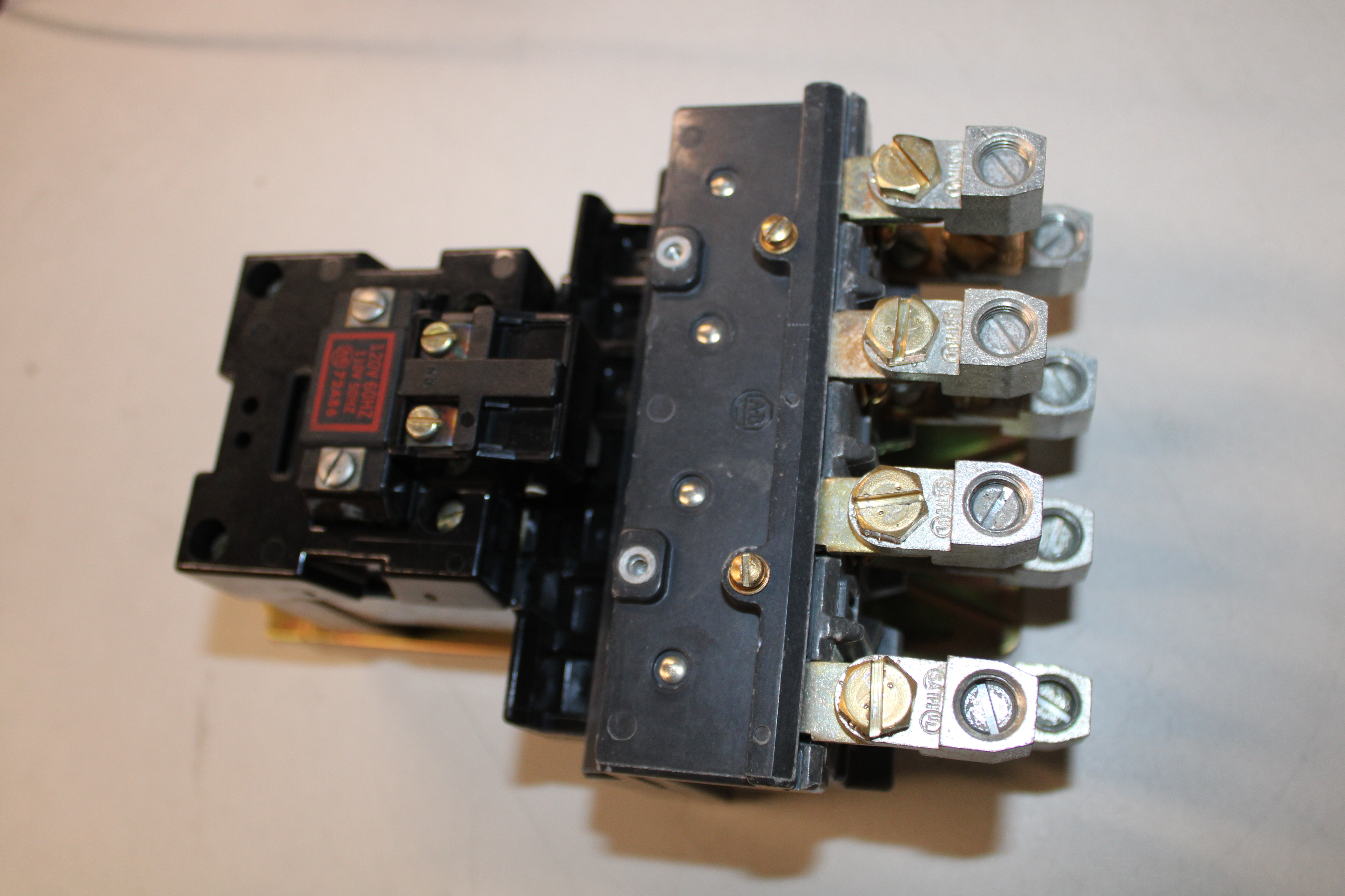 202AC-Z0DX538 Allen Bradley Misc. Contactors