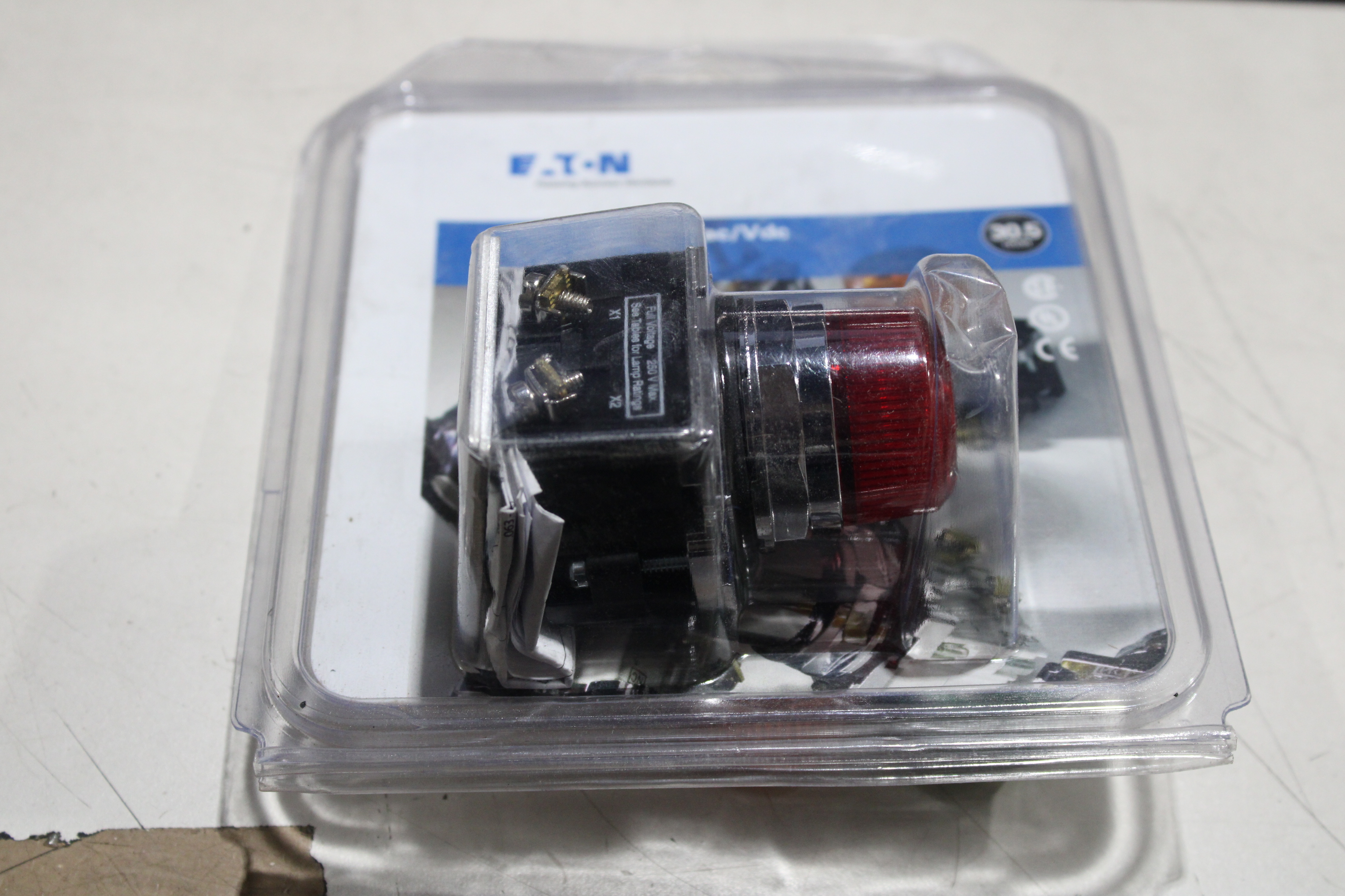 10250ED1302-8 Crouse-Hinds Pushbutton/Pilot Light/Selector Switch Accy