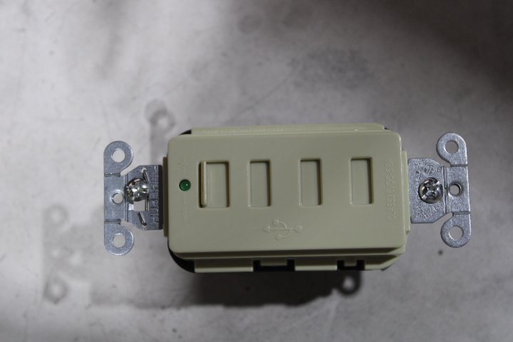 USB4I Hubbell Other Plugs/Connectors/Adapters