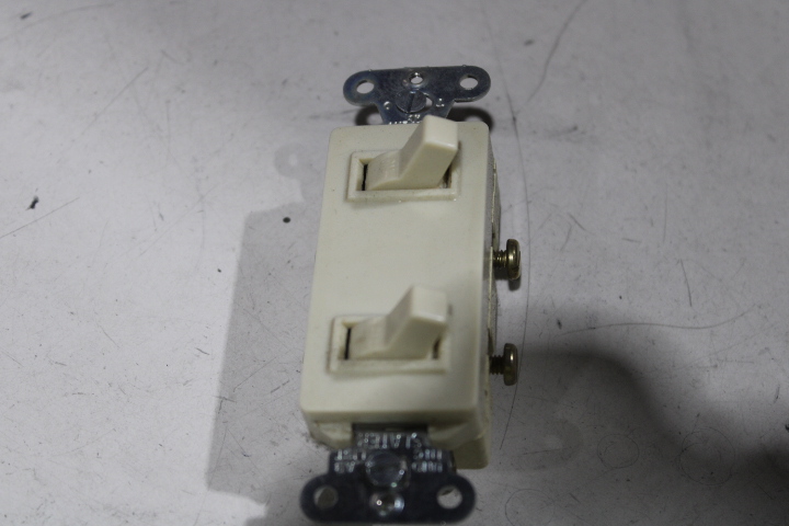 680-I Pass & Seymour Combination Devices