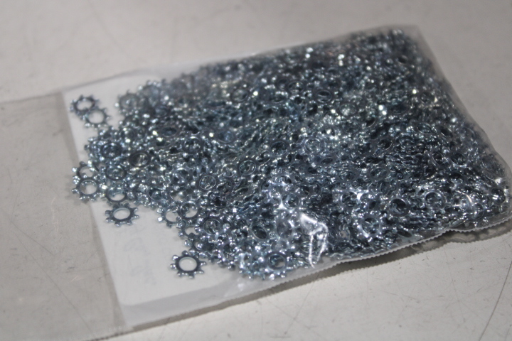 LW.06E Unbranded Nuts/Bolts/Screws/Washers