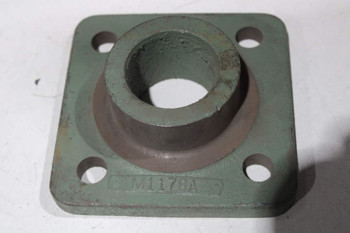 M1178A Unbranded Conduit Hubs